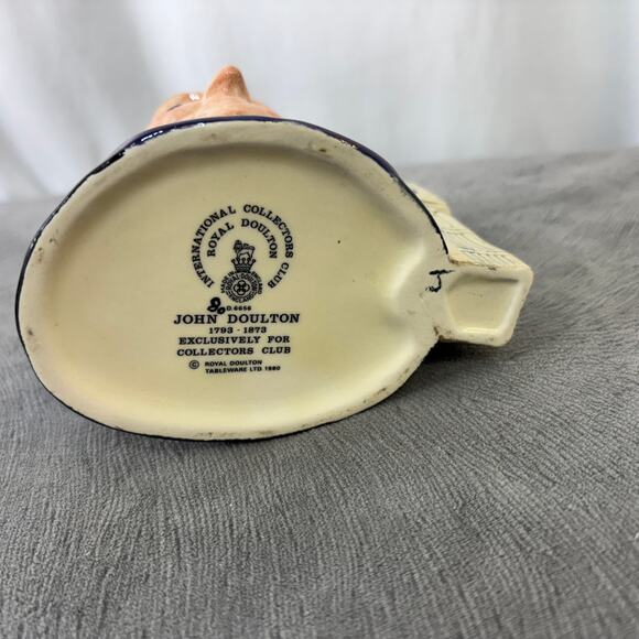 Toby Jug Royal Doulton John Doulton 2:00 Big Ben D6656 VTG Small Character Mug - Picture 5 of 6